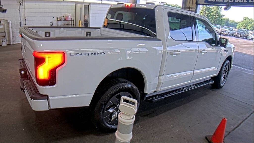 Used 2025 Ford F-150 Lightning Flash Flash 4WD SuperCrew 5.5 Box