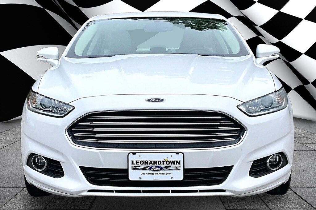 Used 2016 Ford Fusion SE Sedan