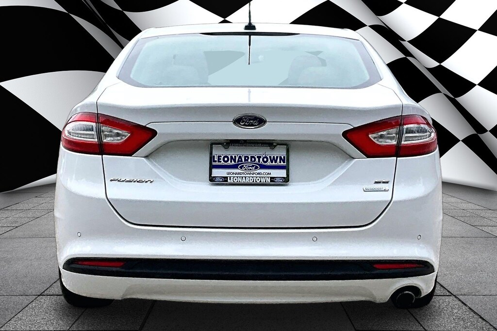 Used 2016 Ford Fusion SE Sedan