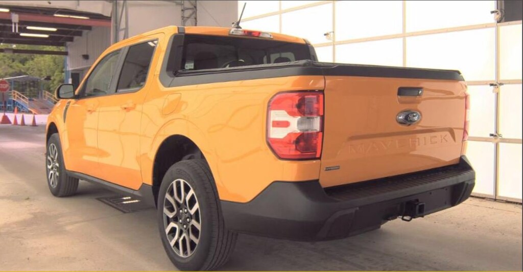 Certified 2023 Ford Maverick LARIAT LUXURY PACKAGE LARIAT FWD SuperCrew