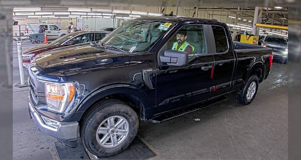 Certified 2022 Ford F-150 4WD V8 XL 4WD SuperCab 6.5 Box