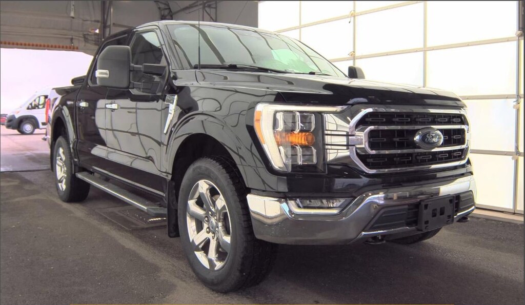 Used 2023 Ford F-150 XLT V8 HIGH PACKAGE MAX TOW XLT 4WD SuperCrew 5.5 Box