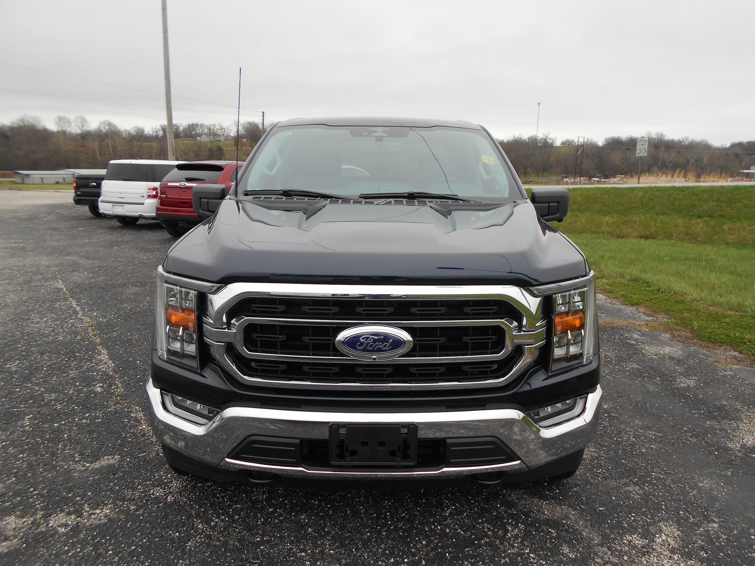 Used 2023 Ford F-150 XLT with VIN 1FTFW1ED5PFC88289 for sale in Cassville, MO