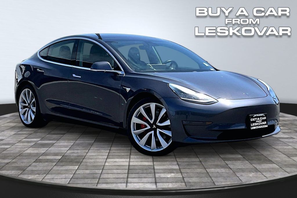 2019 Tesla Model 3's photo