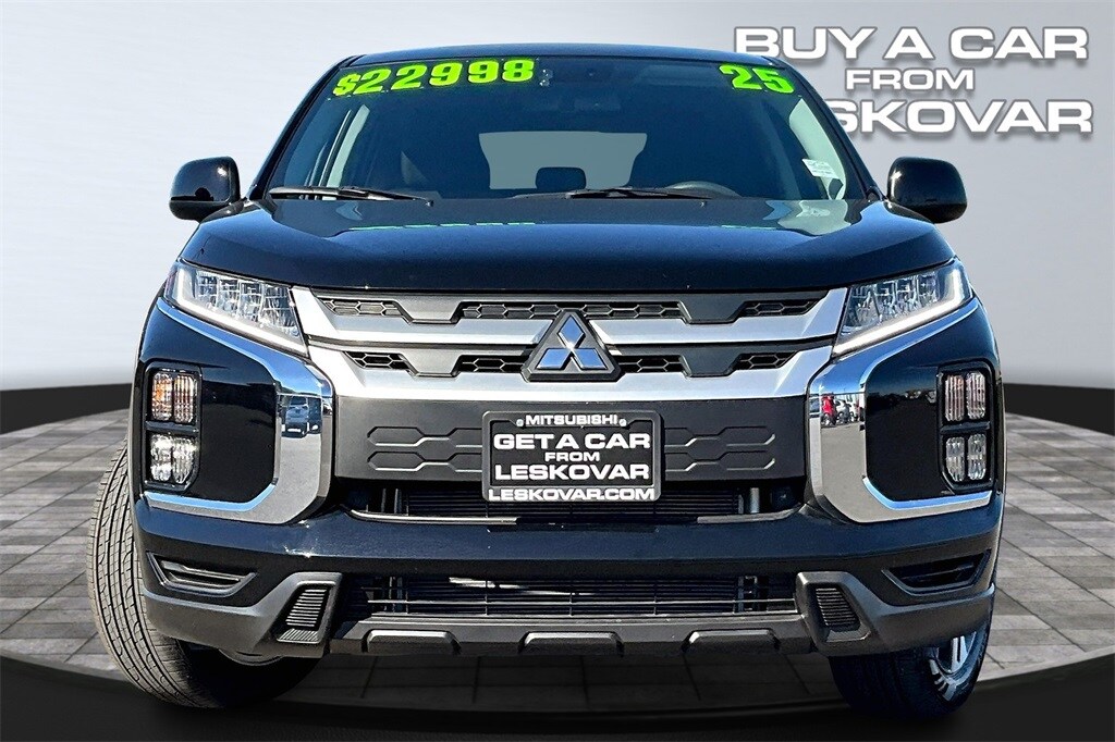 2025 Mitsubishi Outlander Sport ES photo 3