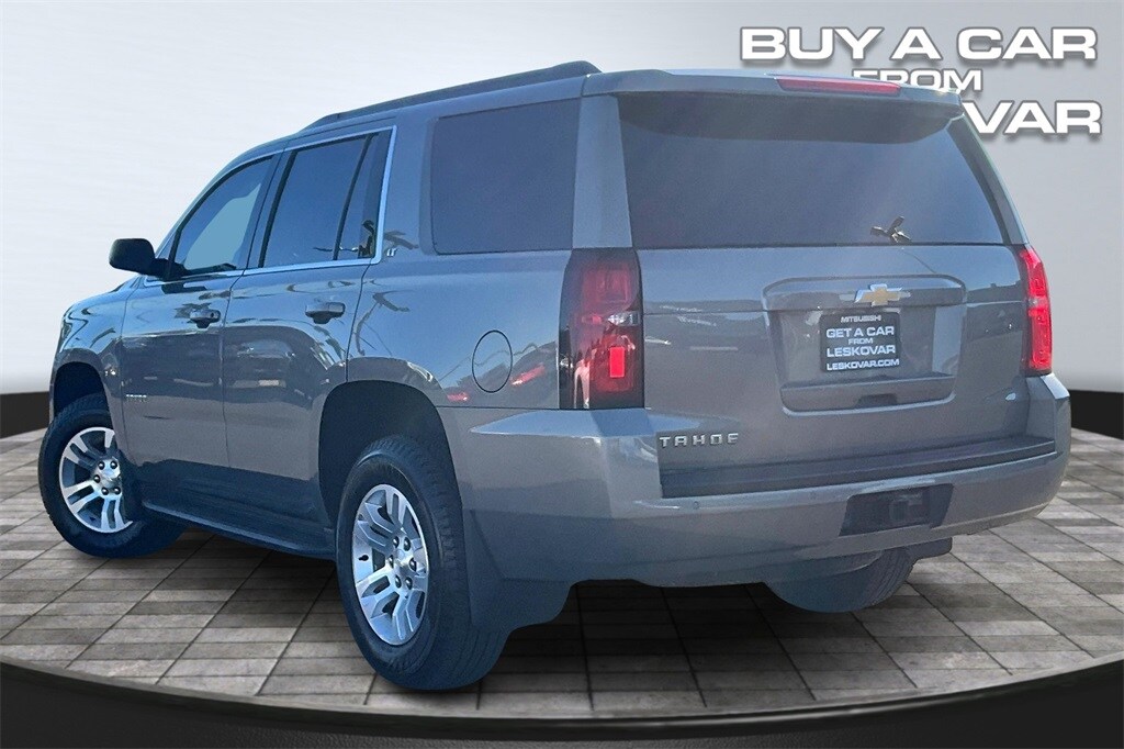 2017 Chevrolet Tahoe LT photo 2