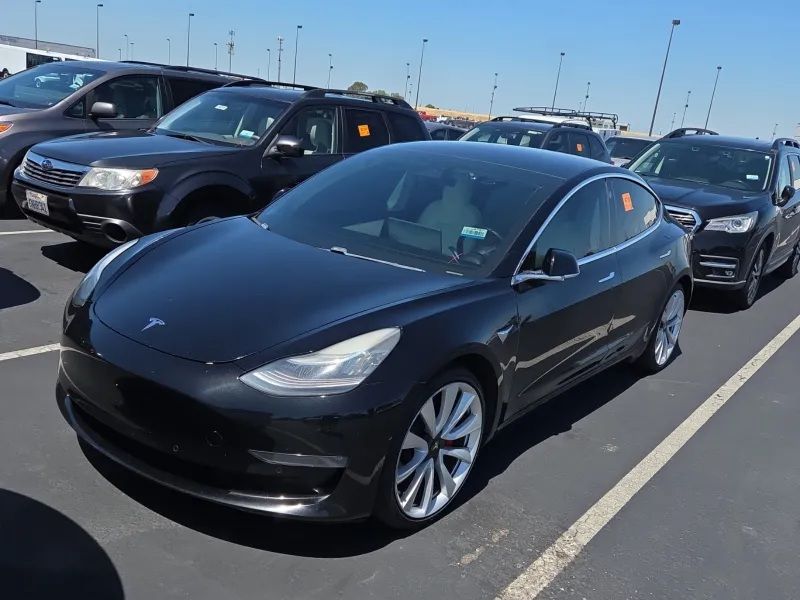 2019 Tesla Model 3's photo