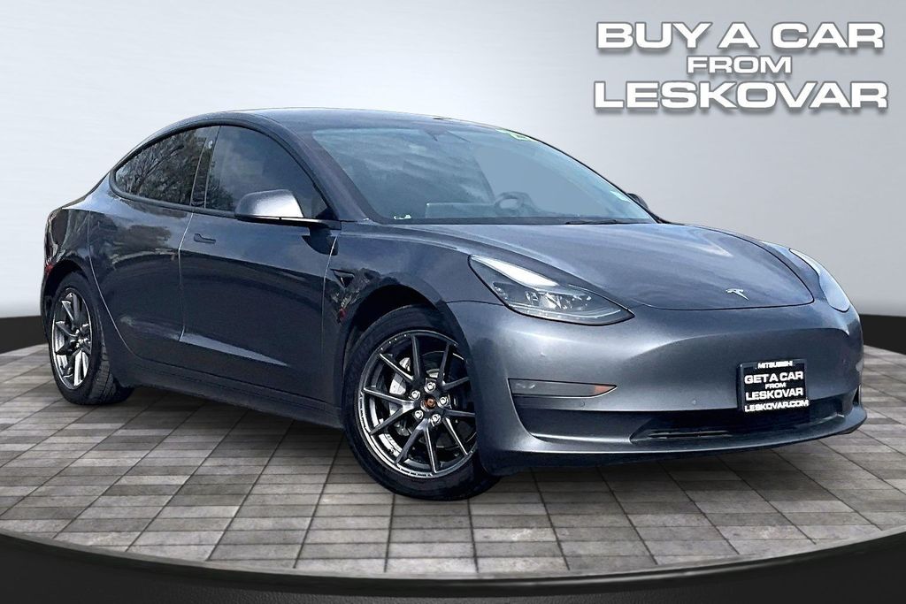 2022 Tesla Model 3 Long Range Dual Motor All-Wheel Drive's photo