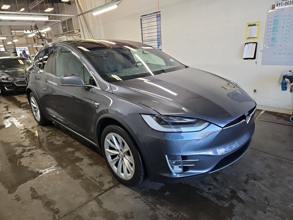 2021 Tesla Model X Long Range photo 3