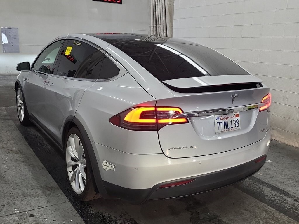 2016 Tesla Model X P90D photo 3