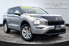 2025 Mitsubishi Outlander ES SUV