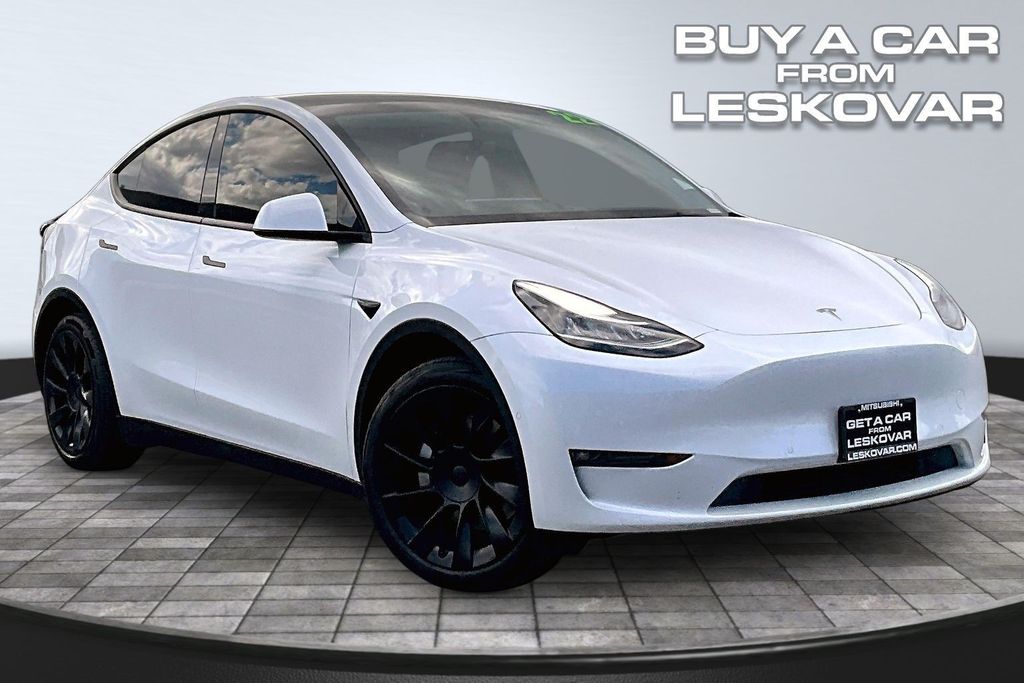 2022 Tesla Model Y Long Range Dual Motor All-Wheel Drive's photo