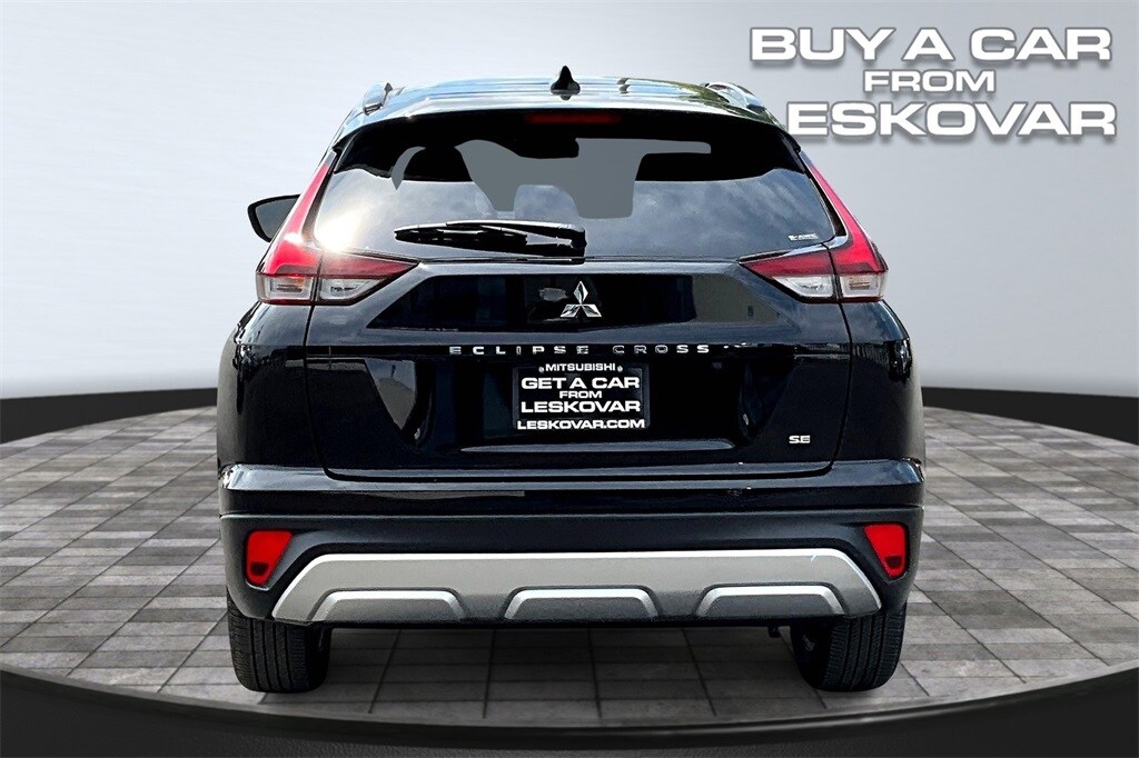 2025 Mitsubishi Eclipse Cross SE photo 3