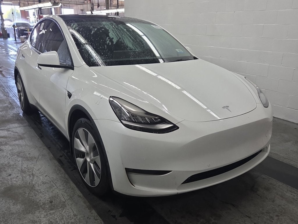 2021 Tesla Model Y Long Range's photo