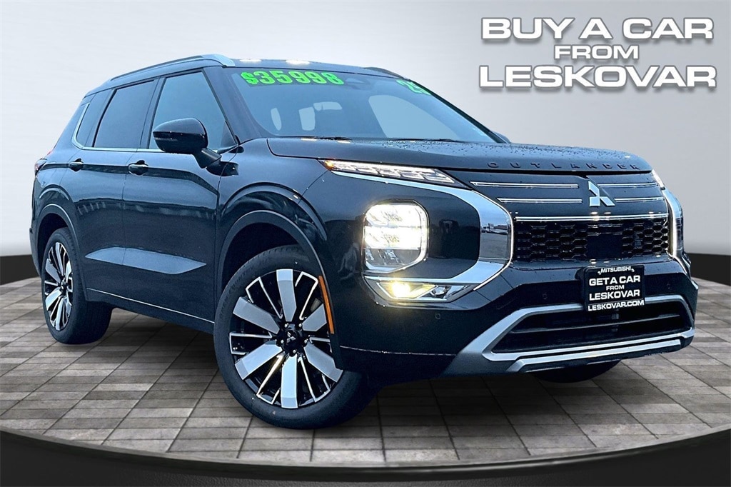 2025 Mitsubishi Outlander SEL's photo