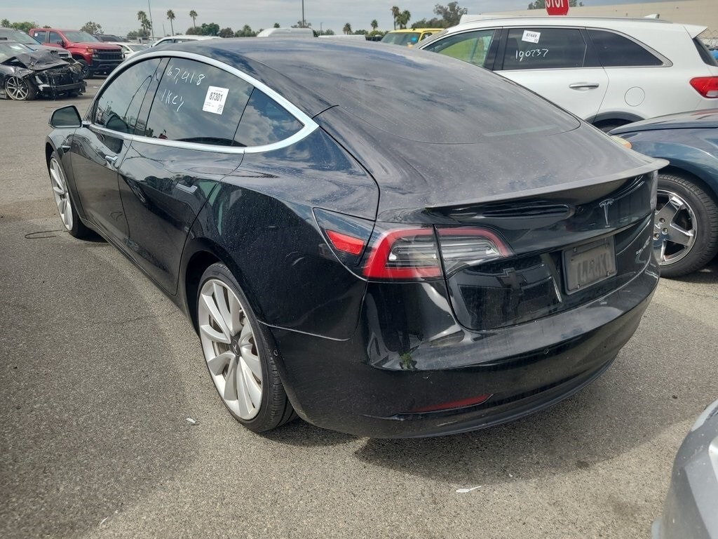 2019 Tesla Model 3 Long Range photo 3