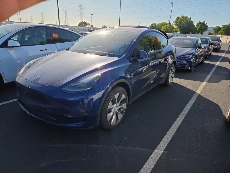 2023 Tesla Model Y Long Range Dual Motor All-Wheel Drive's photo