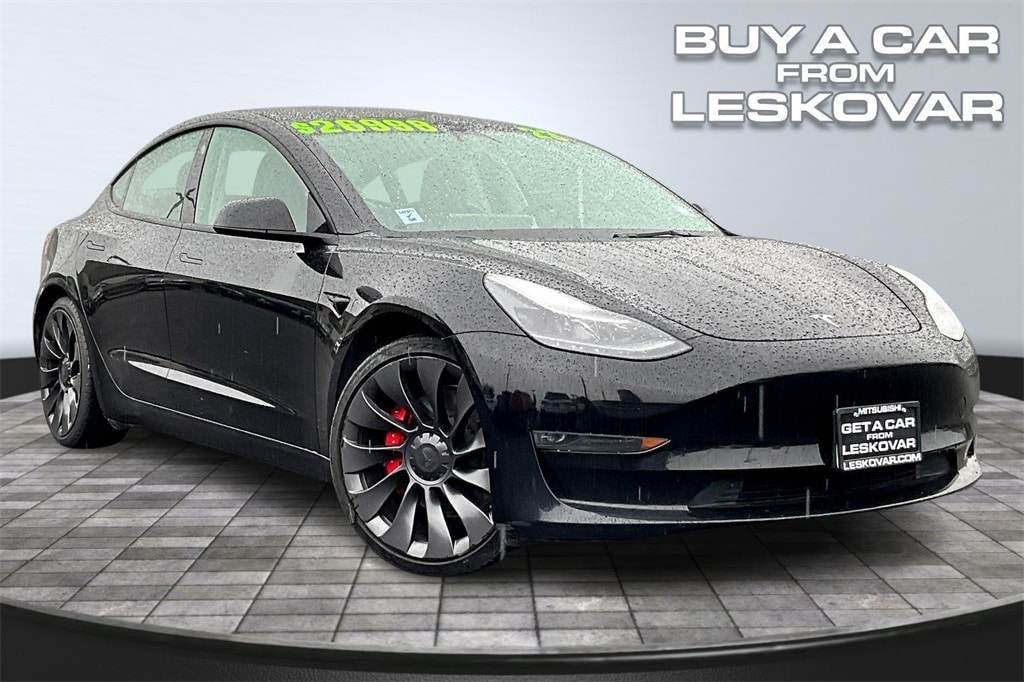 2023 Tesla Model 3 Performance's photo