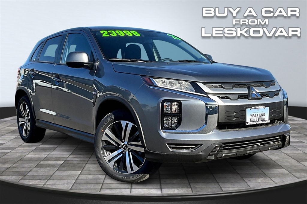 2025 Mitsubishi Outlander Sport ES's photo