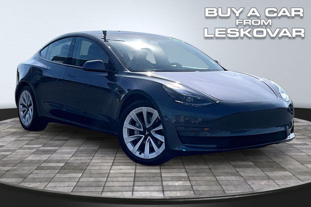 2021 Tesla Model 3 Long Range Dual Motor All-Wheel Drive's photo