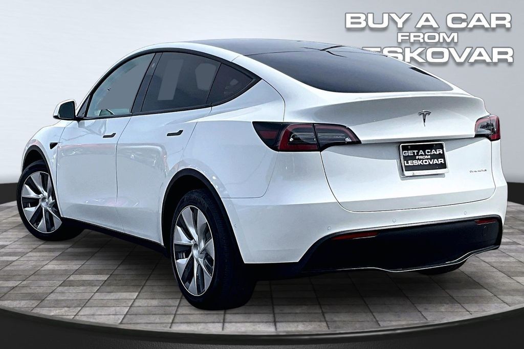 Used 2021 Tesla Model Y Long Range with VIN 5YJYGDEE2MF311317 for sale in Kennewick, WA