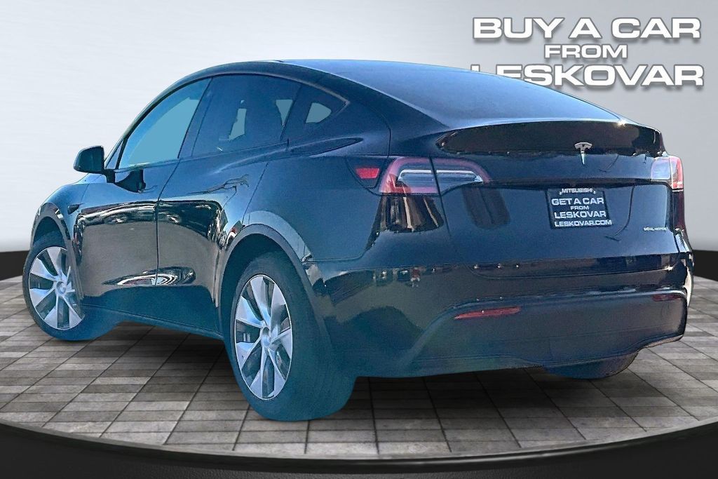 Used 2021 Tesla Model Y Long Range with VIN 5YJYGDEE9MF141070 for sale in Kansas City