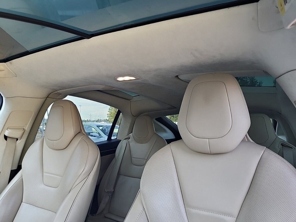 2016 Tesla Model X 90D photo 3