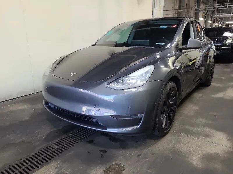 2021 Tesla Model Y Long Range Dual Motor All-Wheel Drive's photo