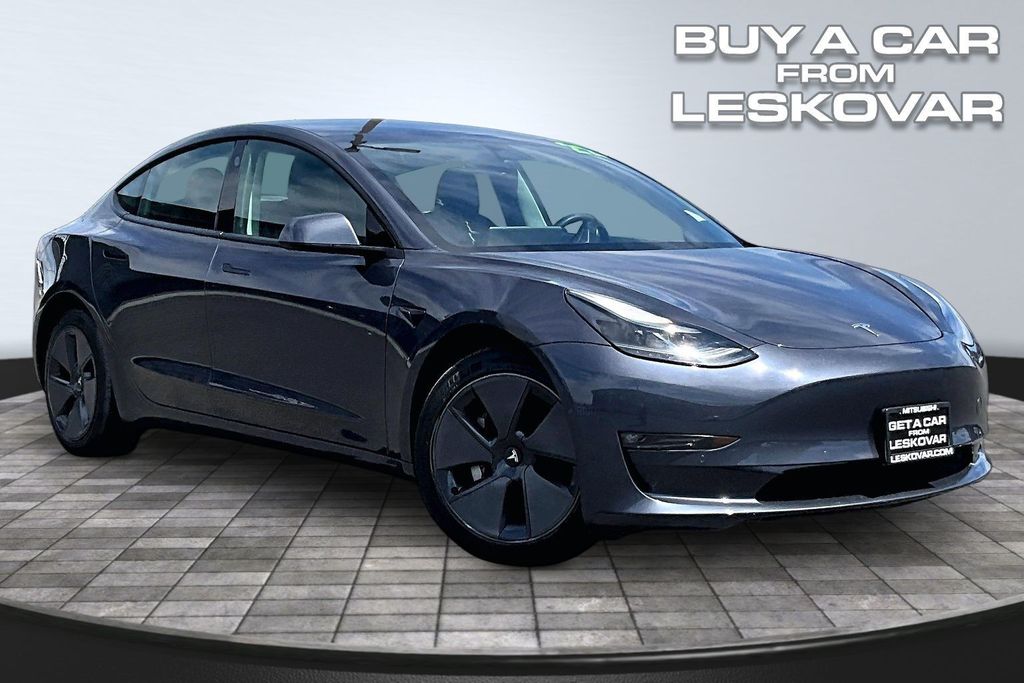 2022 Tesla Model 3 Long Range Dual Motor All-Wheel Drive's photo