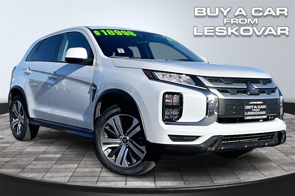 2024 Mitsubishi Outlander Sport ES's photo