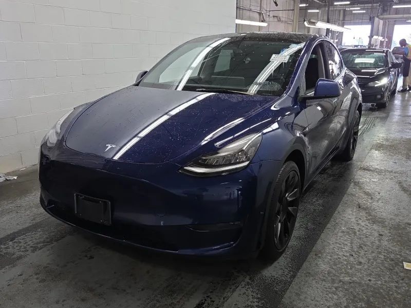 2023 Tesla Model Y Long Range Dual Motor All-Wheel Drive's photo
