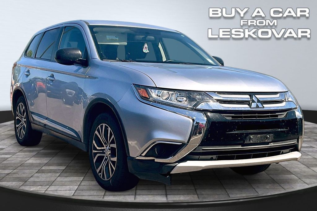 2017 Mitsubishi Outlander ES