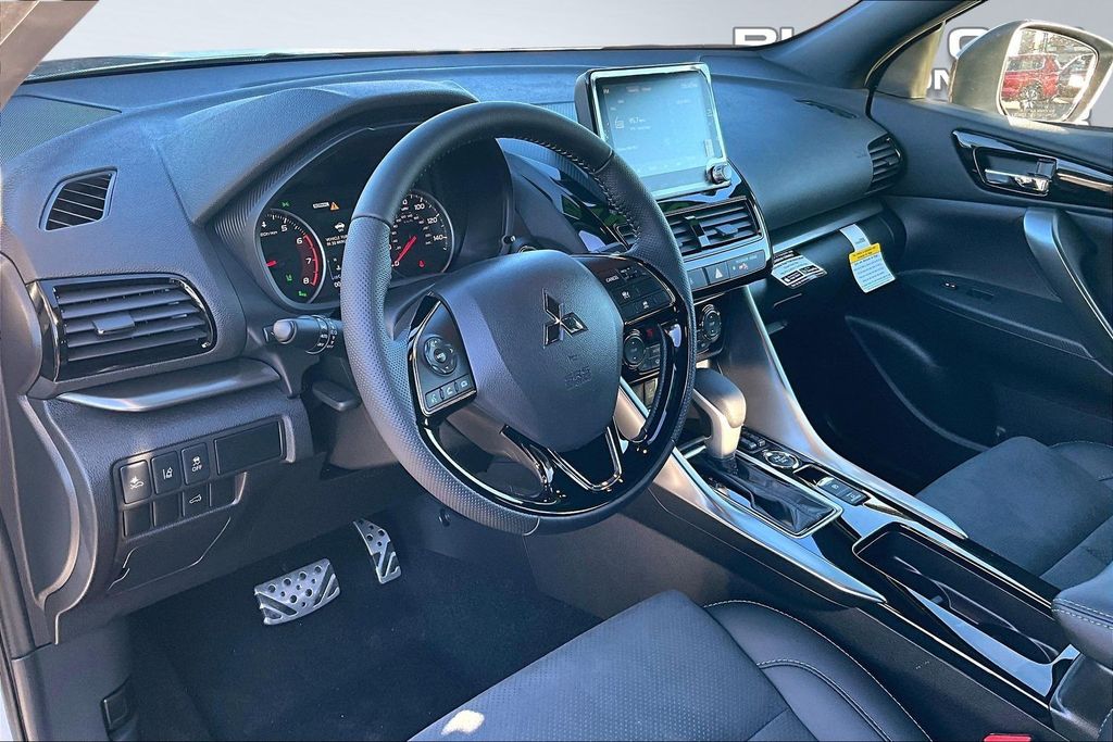 2026 Mitsubishi Eclipse Cross Black Edition - Photo 6