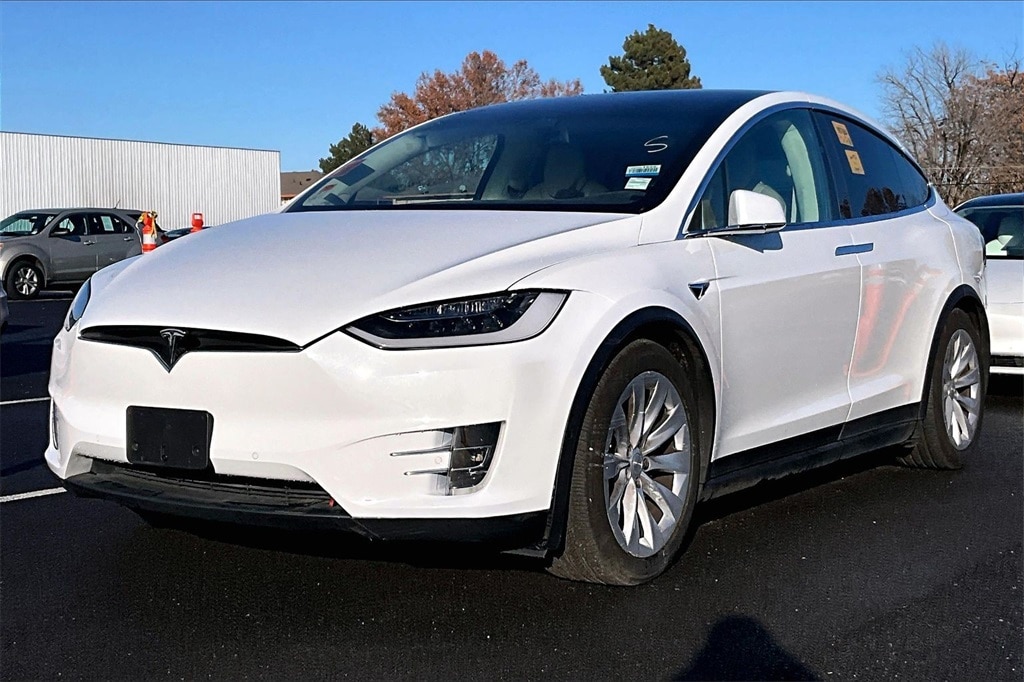 2016 Tesla Model X 90D's photo