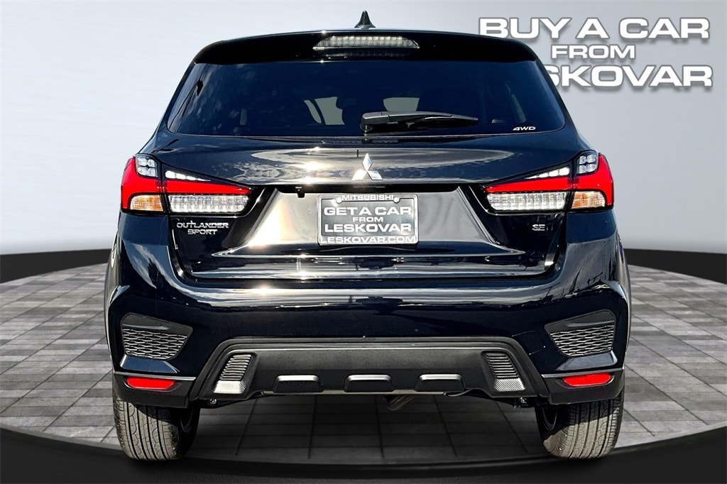 Used 2025 Mitsubishi Outlander Sport 2.0 SE SUV