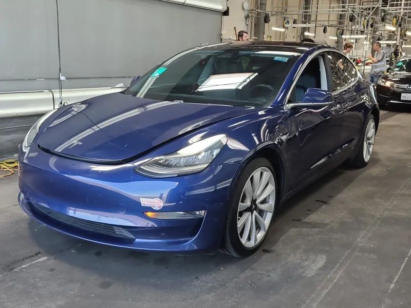 2018 Tesla Model 3 Long Range Dual Motor All-Wheel Drive's photo