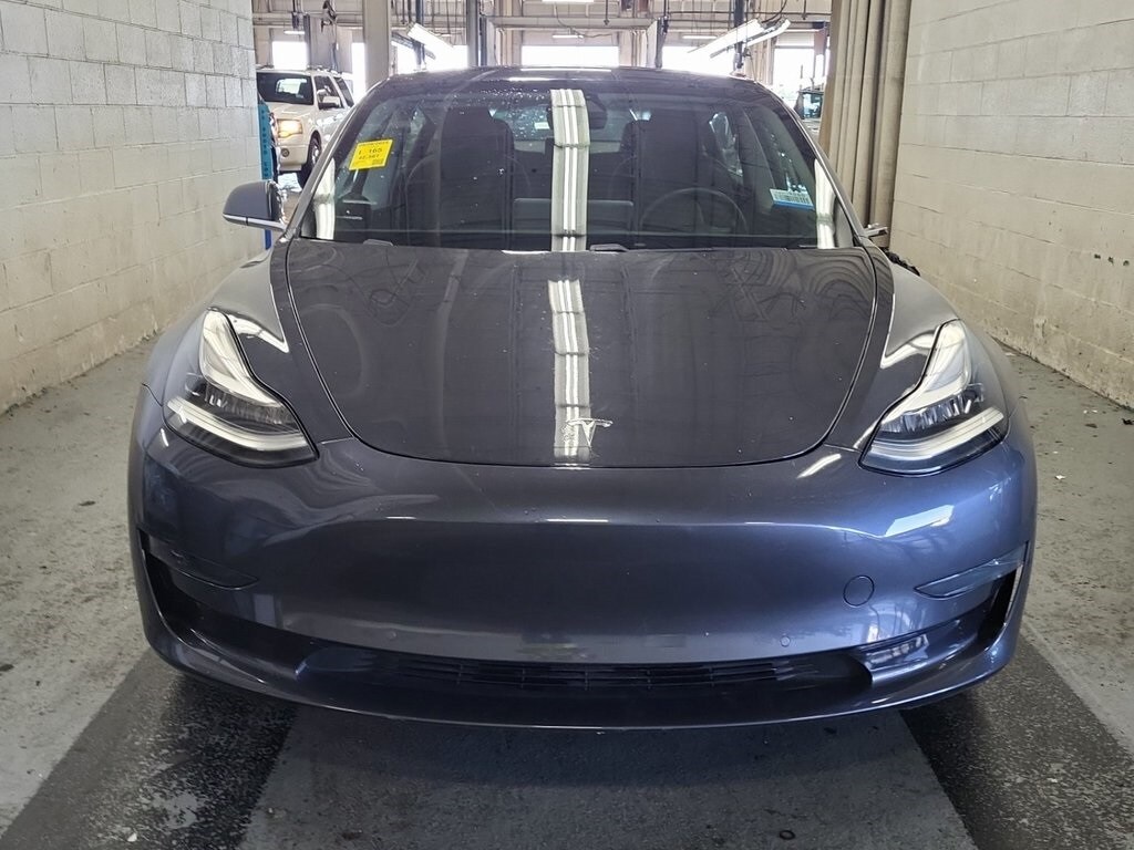 2019 Tesla Model 3 Long Range photo 2