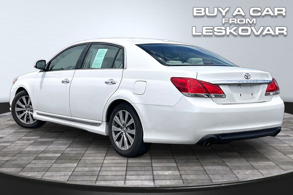 Used 2011 Toyota Avalon Limited with VIN 4T1BK3DB5BU402085 for sale in Kennewick, WA