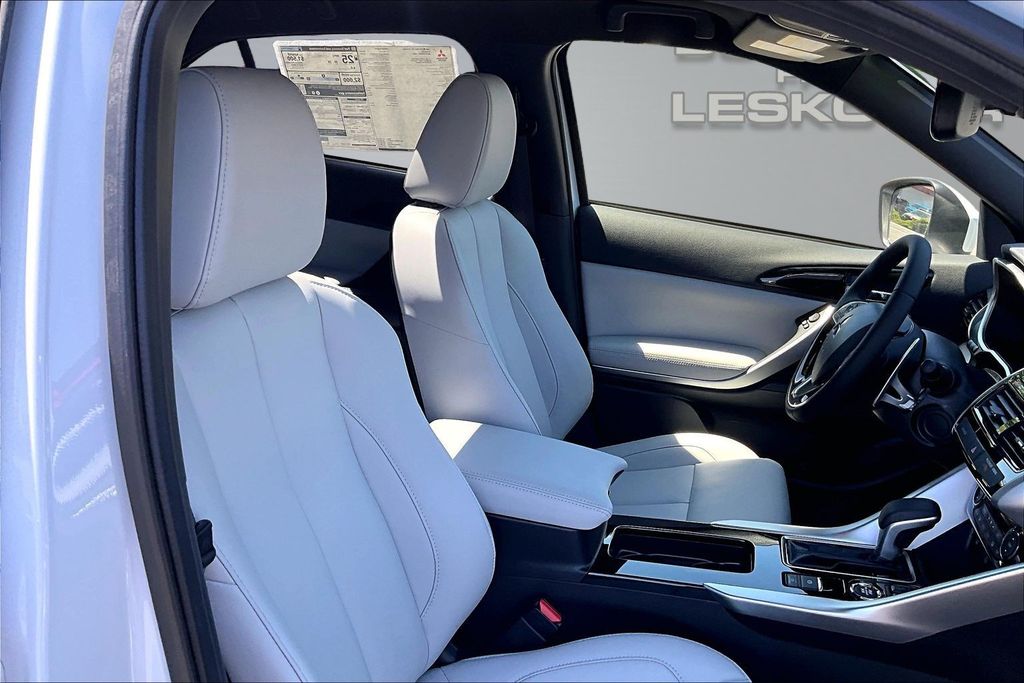 2026 Mitsubishi Eclipse Cross SEL - Photo 8