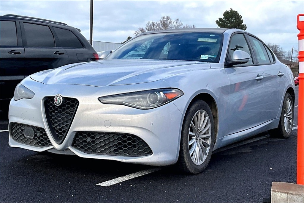2023 Alfa Romeo Giulia Sprint's photo