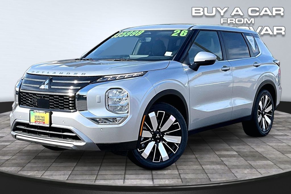 2026 Mitsubishi Outlander SE - Photo 2