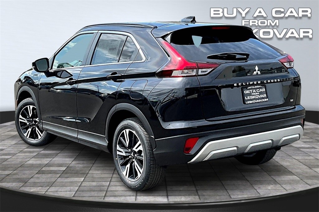 2025 Mitsubishi Eclipse Cross SE photo 2