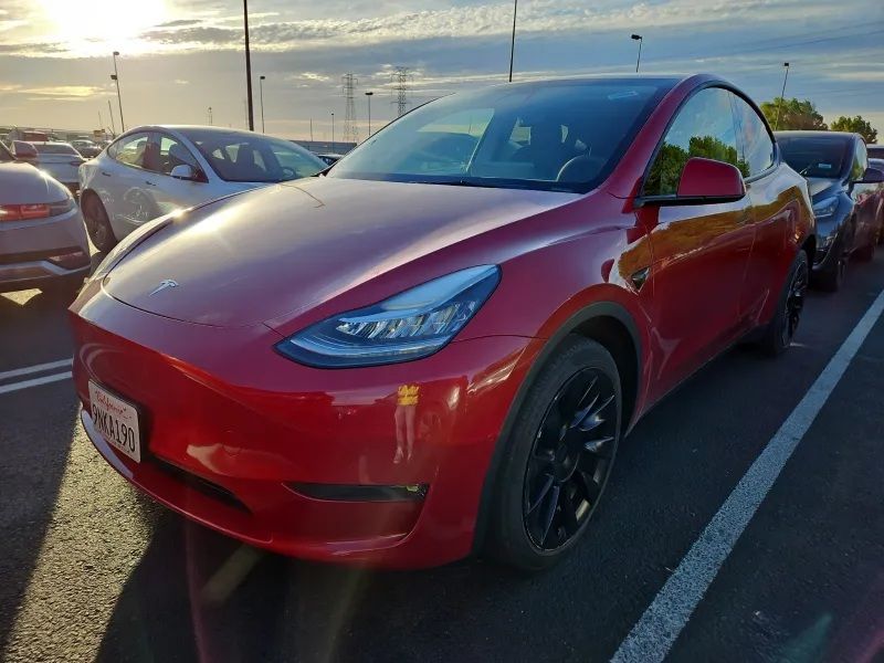 2022 Tesla Model Y Long Range Dual Motor All-Wheel Drive's photo