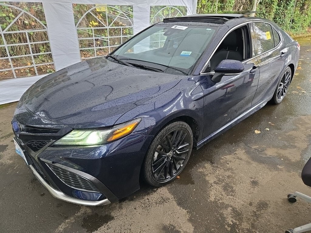 2022 Toyota Camry XSE photo 2