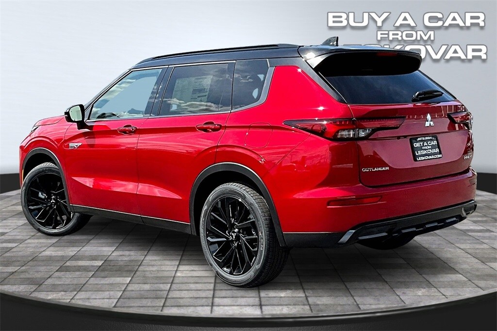 2025 Mitsubishi Outlander PHEV SEL Black Edition photo 3