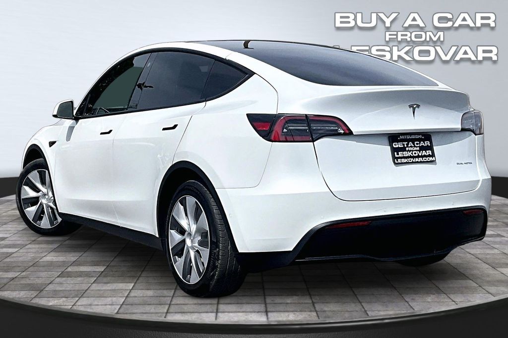 Used 2021 Tesla Model Y Long Range with VIN 5YJYGDEE4MF207797 for sale in Kennewick, WA