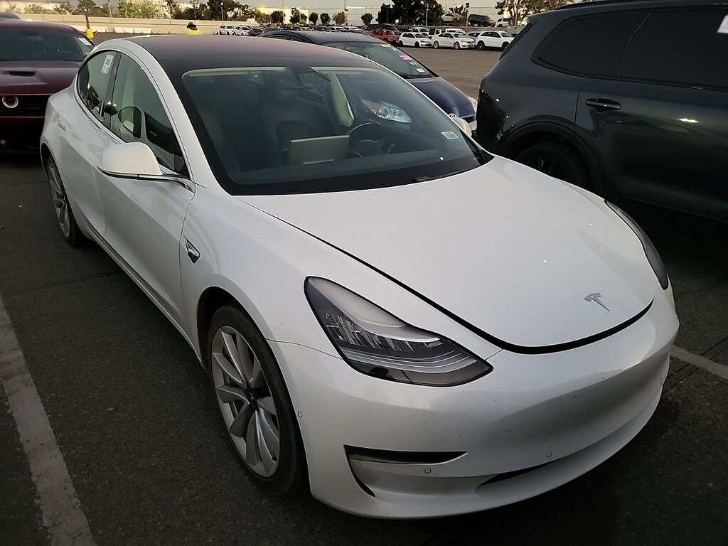 2018 Tesla Model 3 Long Range photo 2