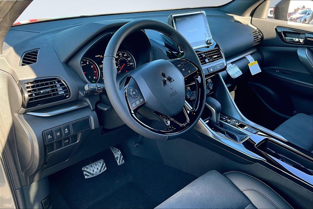 2026 Mitsubishi Eclipse Cross Black Edition - Photo 6