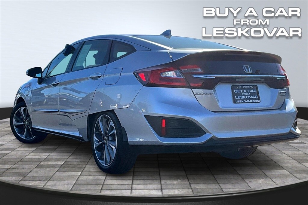 2018 Honda Clarity Plug-In Hybrid Touring photo 2