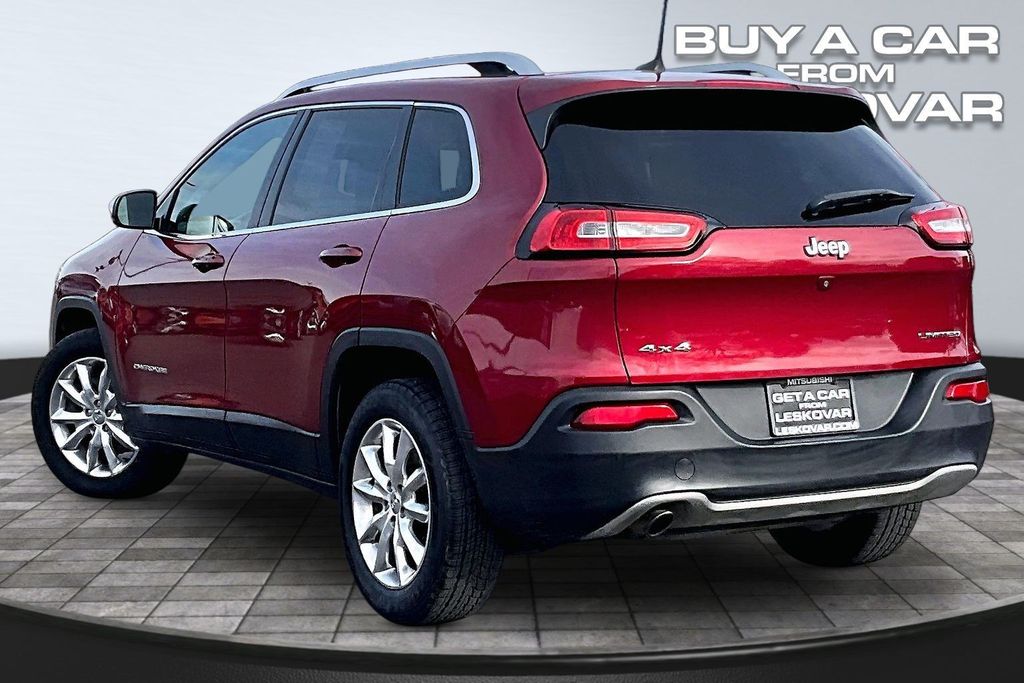 Used 2017 Jeep Cherokee Limited with VIN 1C4PJMDB7HW511602 for sale in Kennewick, WA